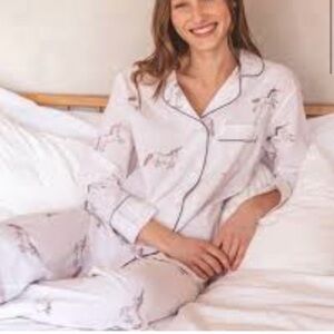 Printfresh White Pajama Set with Black Accents